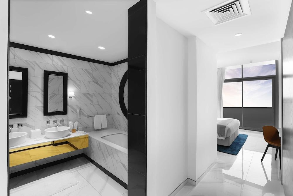 Millennium Atria Business Bay Aparthotel Dubai Bagian luar foto A bathroom designed with the help of ArchiCAD