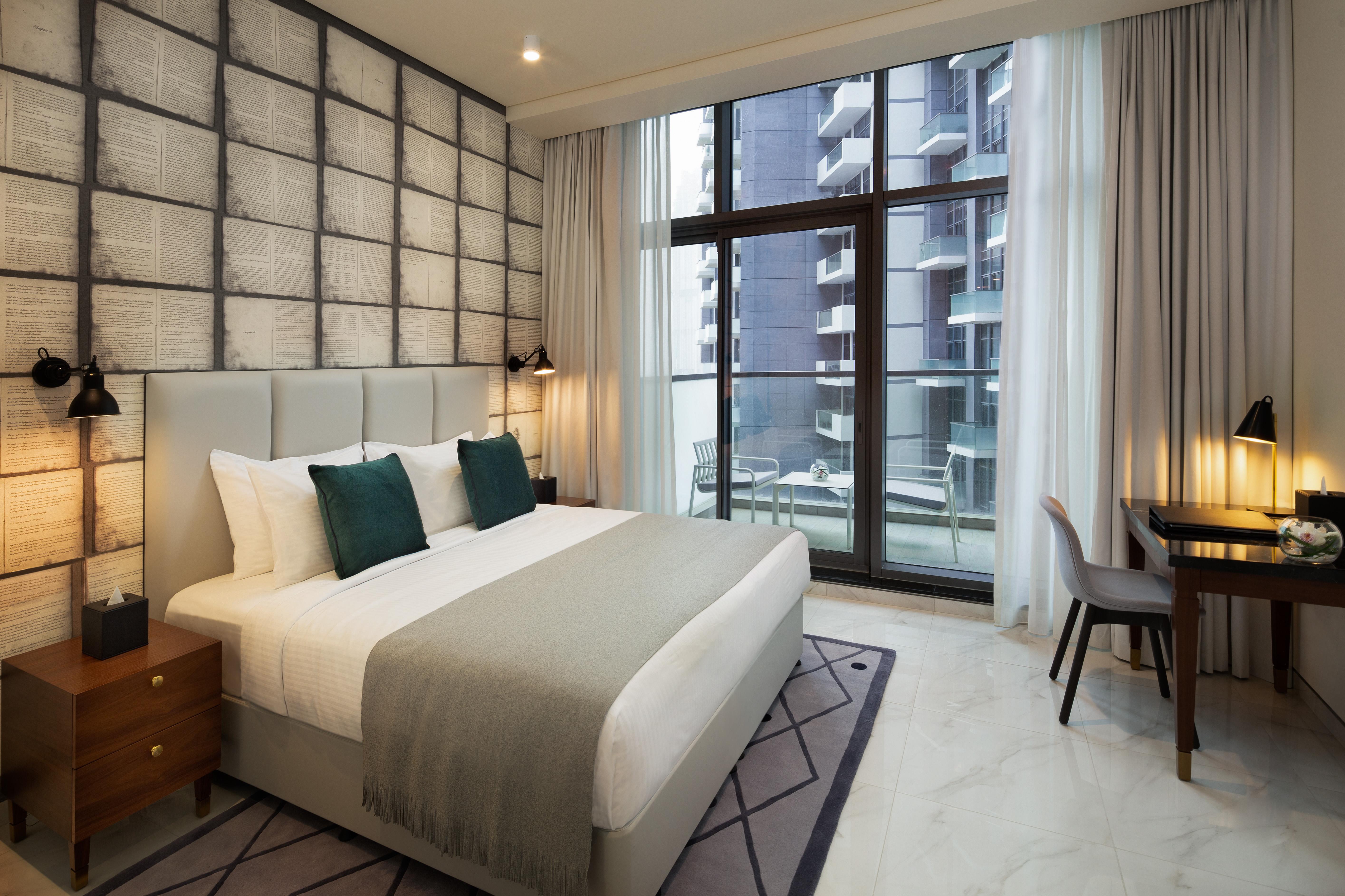 Millennium Atria Business Bay Aparthotel Dubai Bagian luar foto A bedroom at the hotel