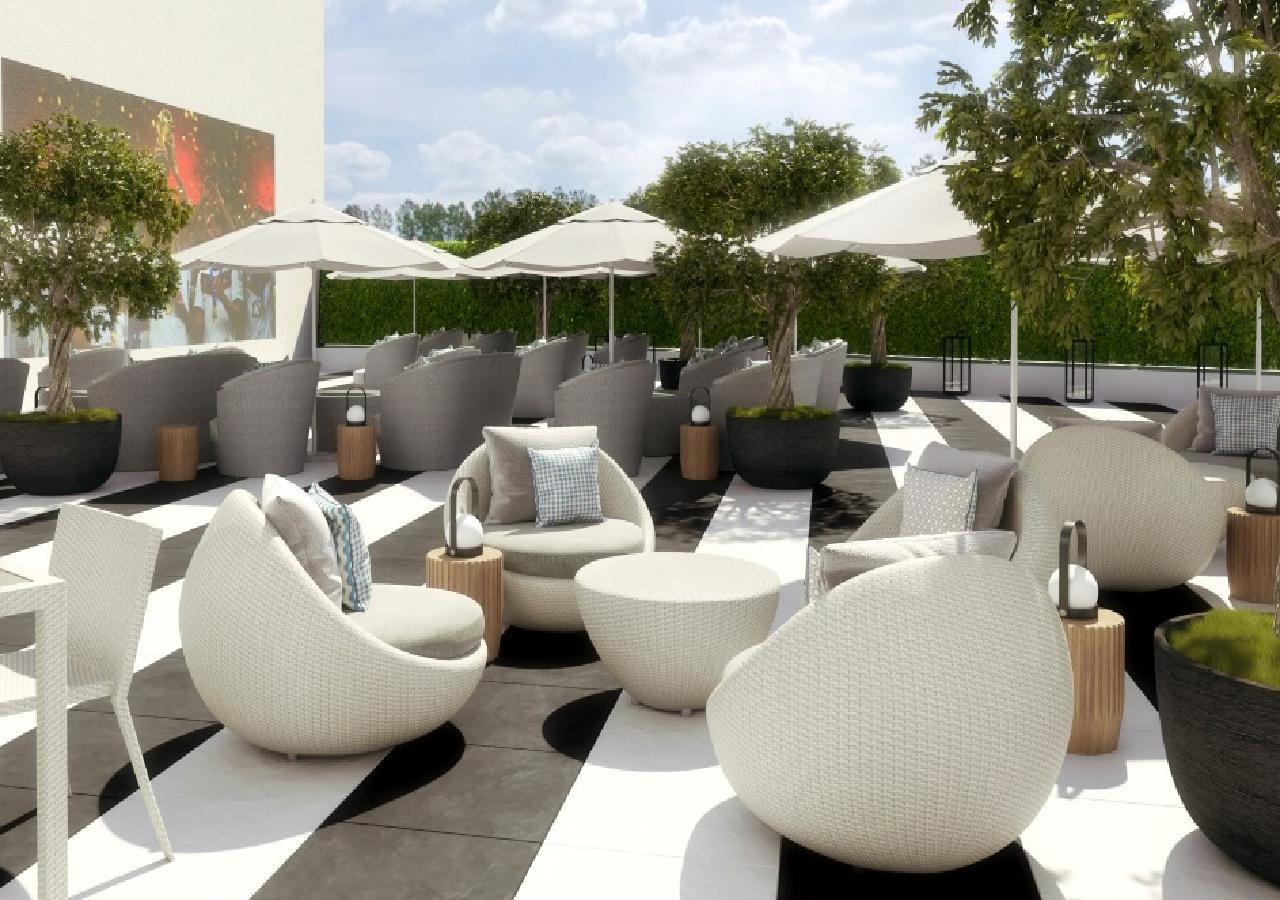 Millennium Atria Business Bay Aparthotel Dubai Bagian luar foto The rooftop lounge