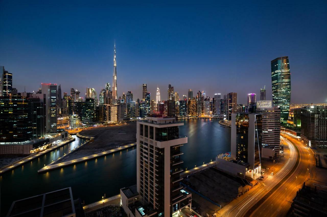 Millennium Atria Business Bay Aparthotel Dubai Bagian luar foto Dubai